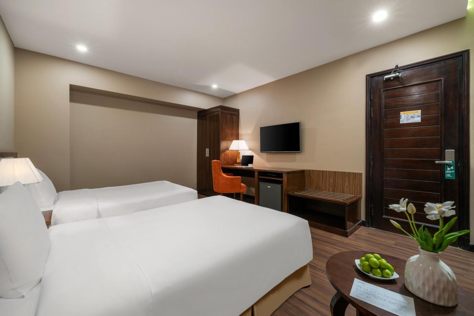 Yarra Ocean Suites Danang Экстерьер фото