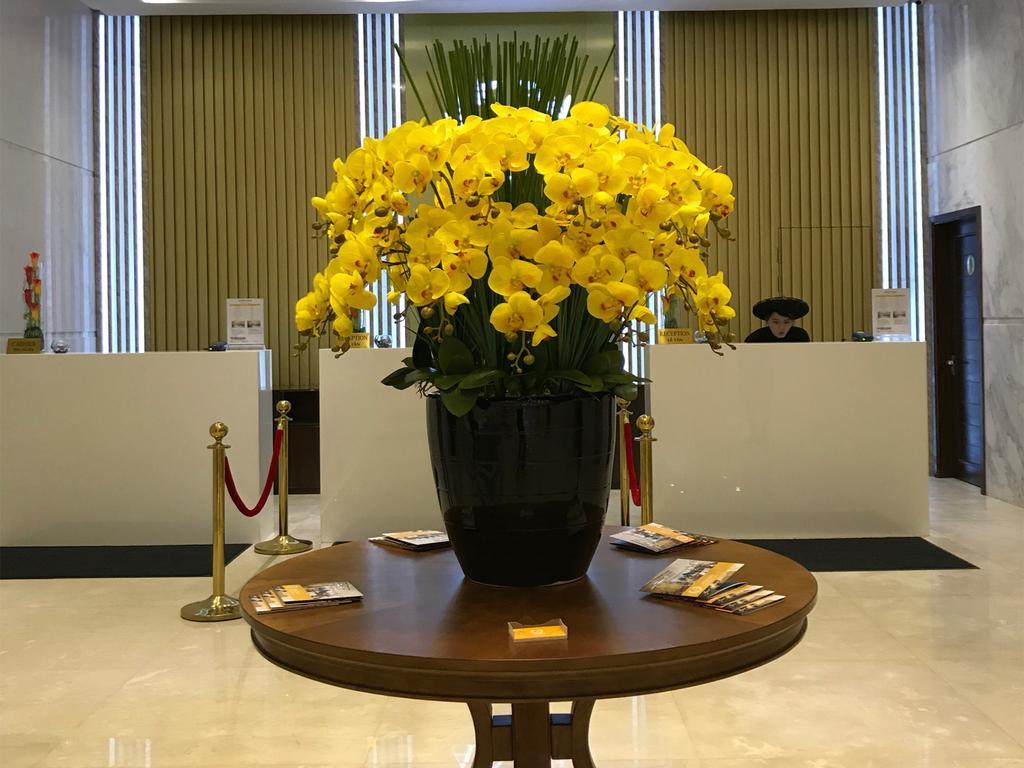 Yarra Ocean Suites Danang Экстерьер фото