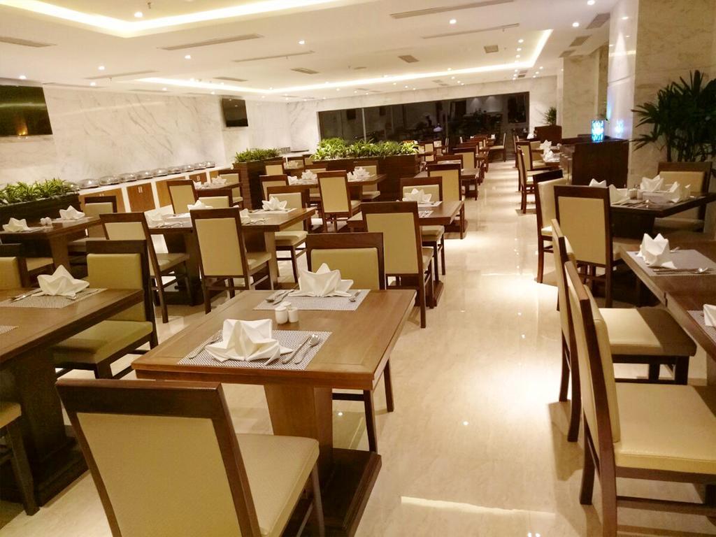Yarra Ocean Suites Danang Экстерьер фото