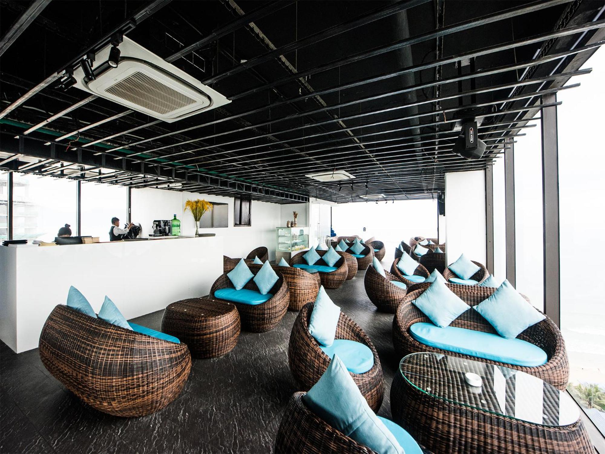 Yarra Ocean Suites Danang Экстерьер фото