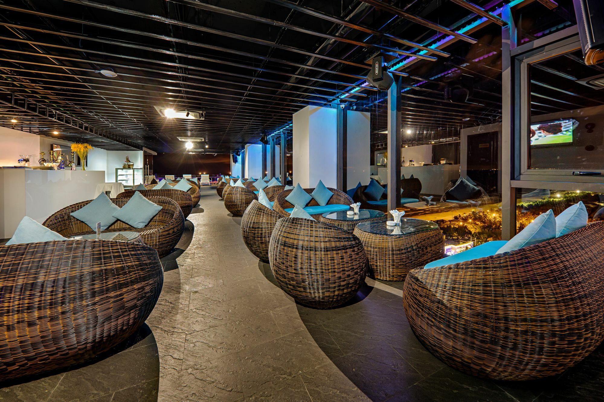 Yarra Ocean Suites Danang Экстерьер фото