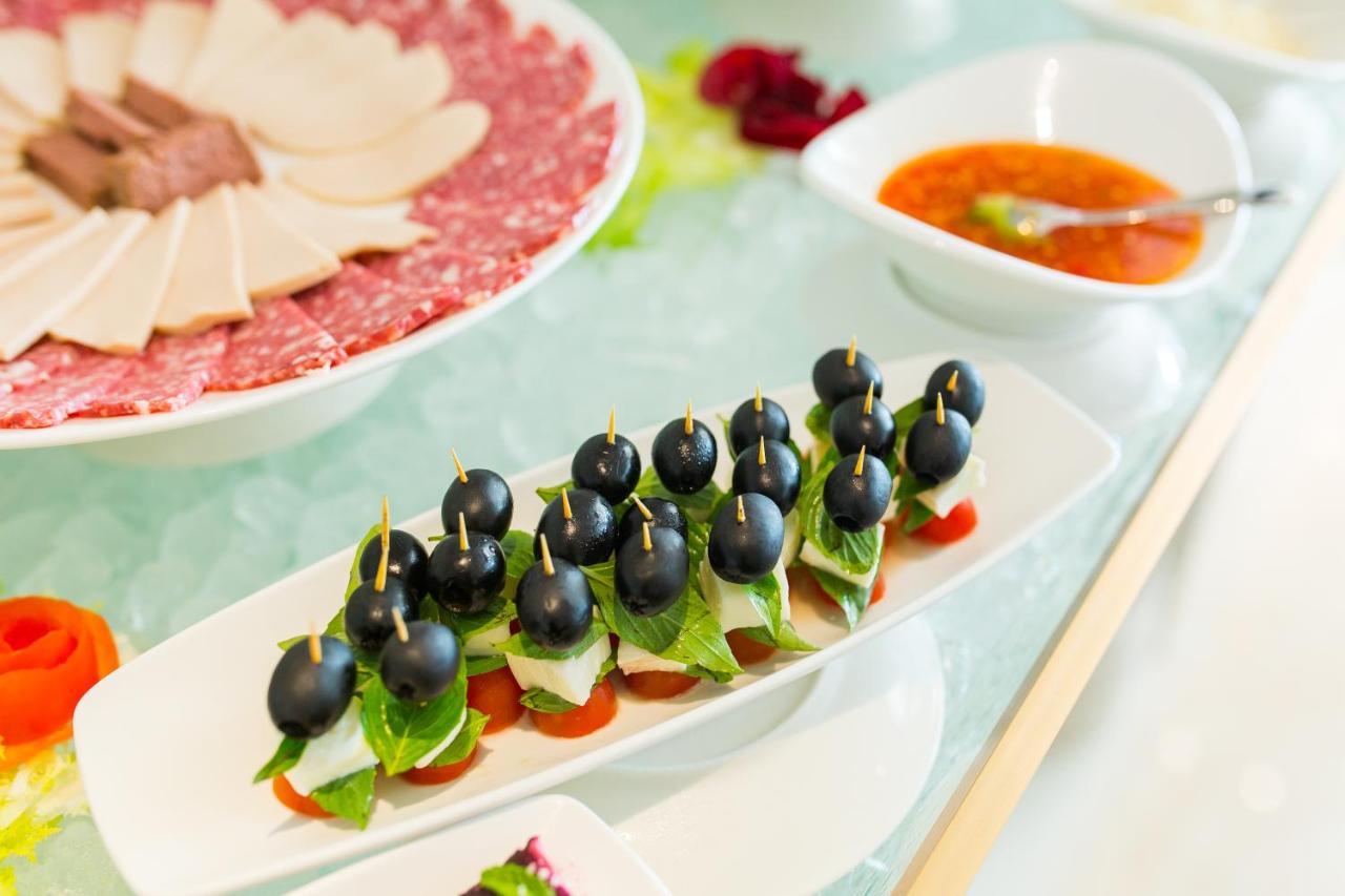 Yarra Ocean Suites Danang Экстерьер фото